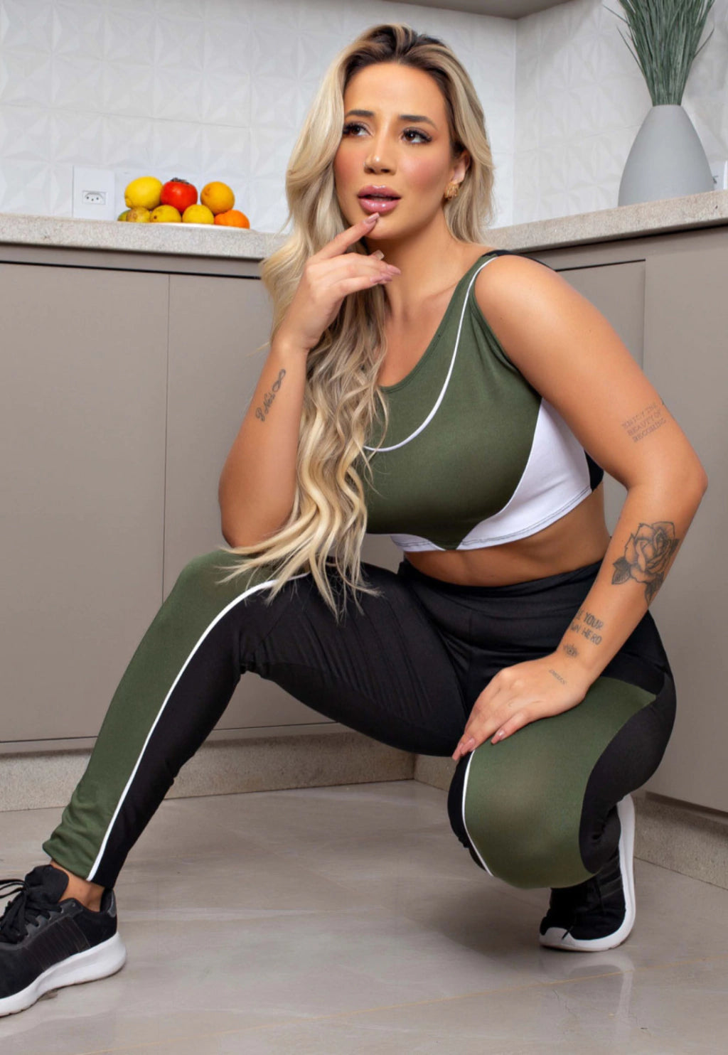 Conjunto Fitness Feminino Estiloso e Confortável – Pague 1 e Leve 2 Conjuntos