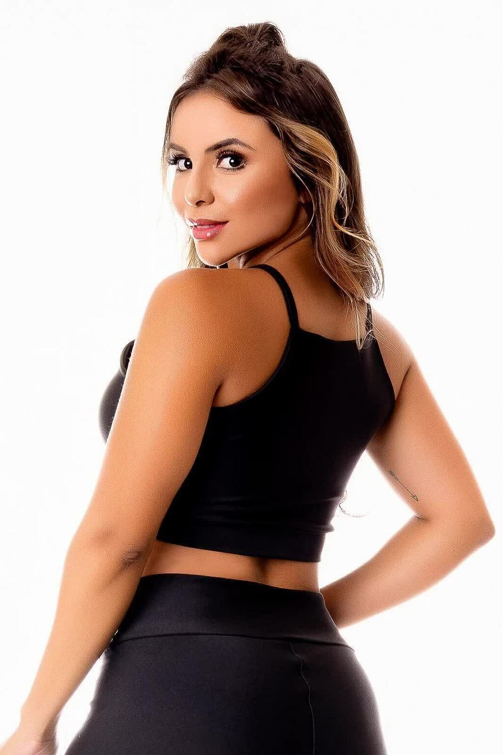 Top Cropped Fitness Preto Duplo Alcinha Super Sustentação Academia | REF: SV9