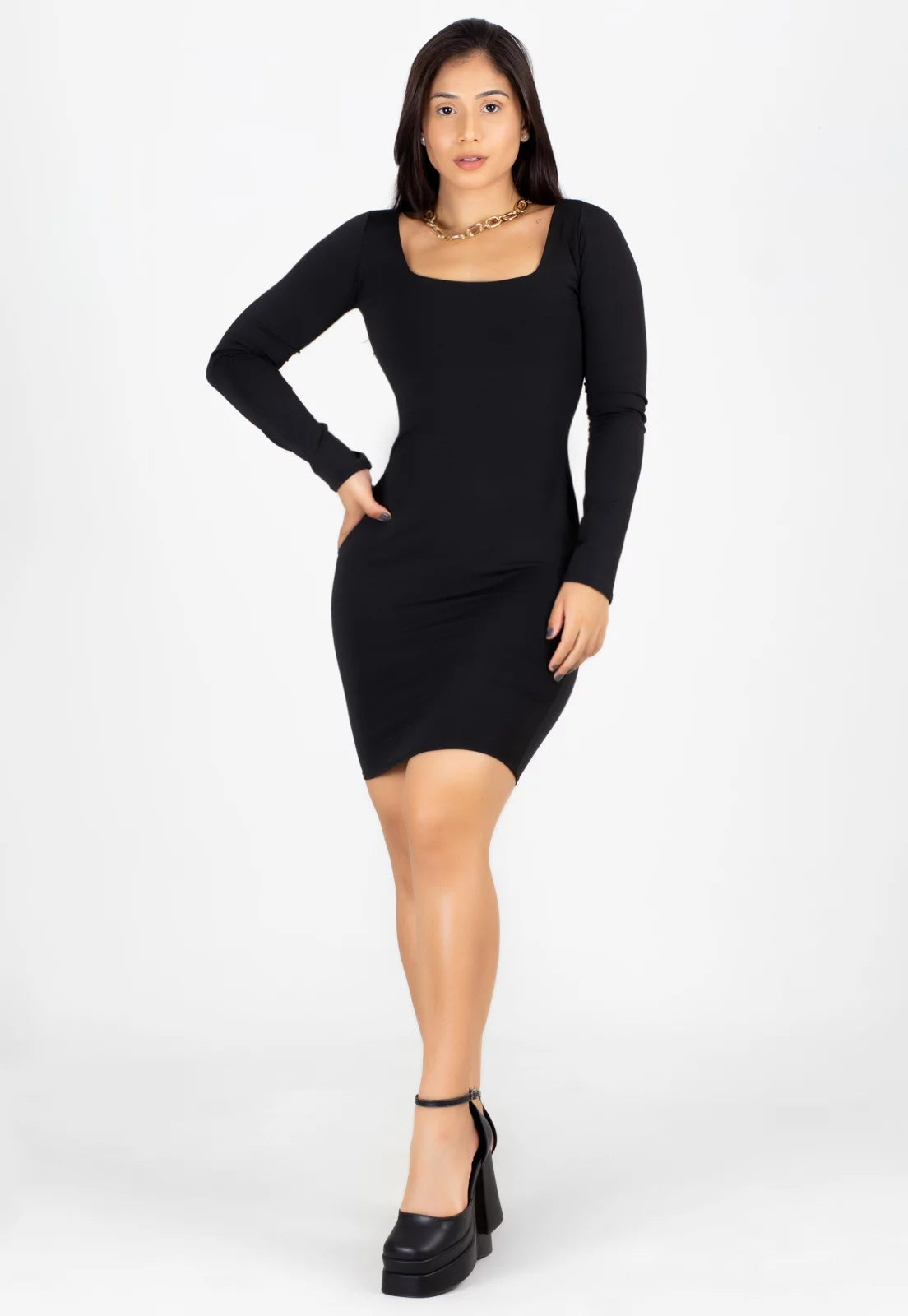 Vestido Tubinho Preto Manga Longa Curto Ref. NR23